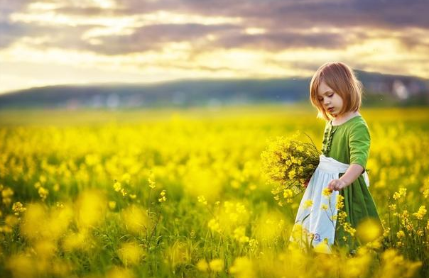 2023年最旺女孩名字有草有水 有草有水取名女孩方法