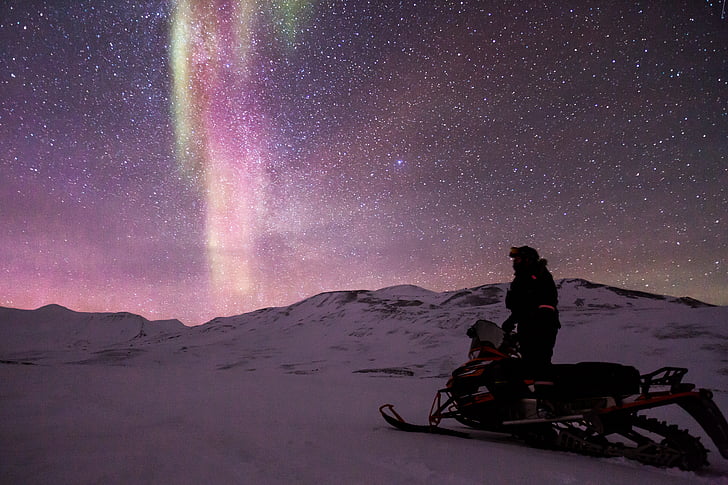 snowmobile-aurora-auroras-northen-light-preview.jpg