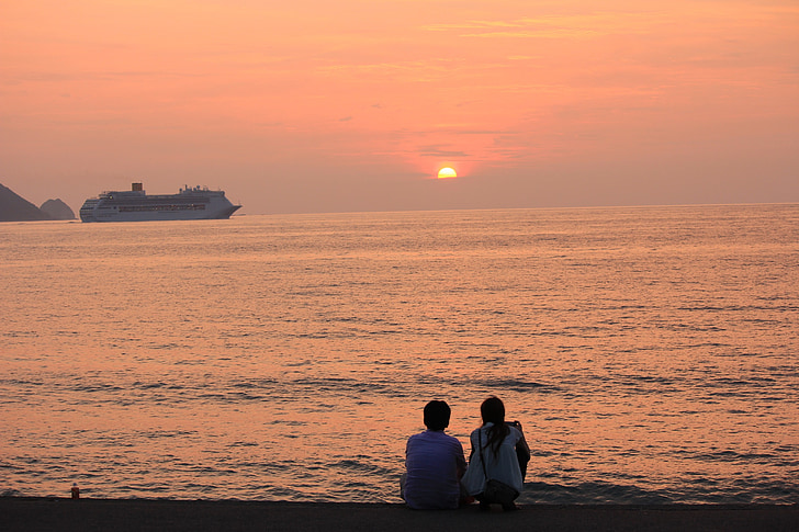 sunset-ship-lover-preview.jpg